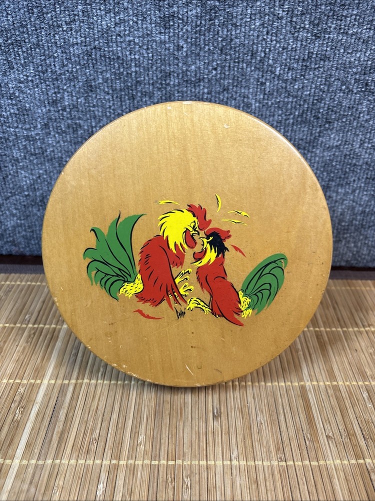 Bathe' Vintage Burger Press~Fighting Roosters~Wood 7" Diameter~Folkart