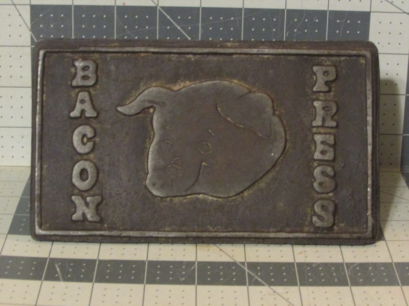 VINTAGE Bacon Press, Cast Iron, Wood Handle, Vintage from Taiwan, FREE SHIP / 48 gallery