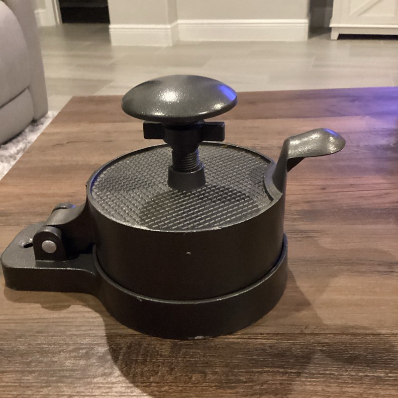 Weston Burger Hamburger Press 4 1/2" Patties 1/4lb to 3/4lb adjustable Pre-Owned gallery