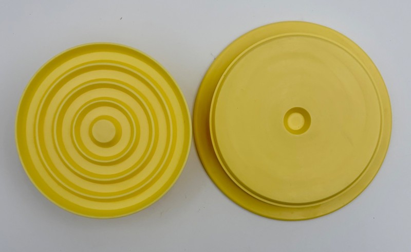 Vtg Robinson’s Burger Press #36535 Meat Tastee Rings Foley Alabama USA Yellow gallery