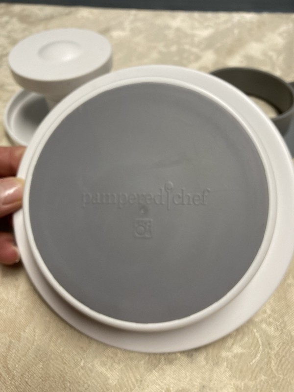 Pampered Chef Burger & Slider Press 3pc Set & Paring Knife Great Condition gallery