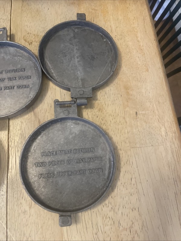 Set of 2 Vintage Aluminum 3.5” Hamburger Press Patty-Maker Bull & ChefTaiwan gallery