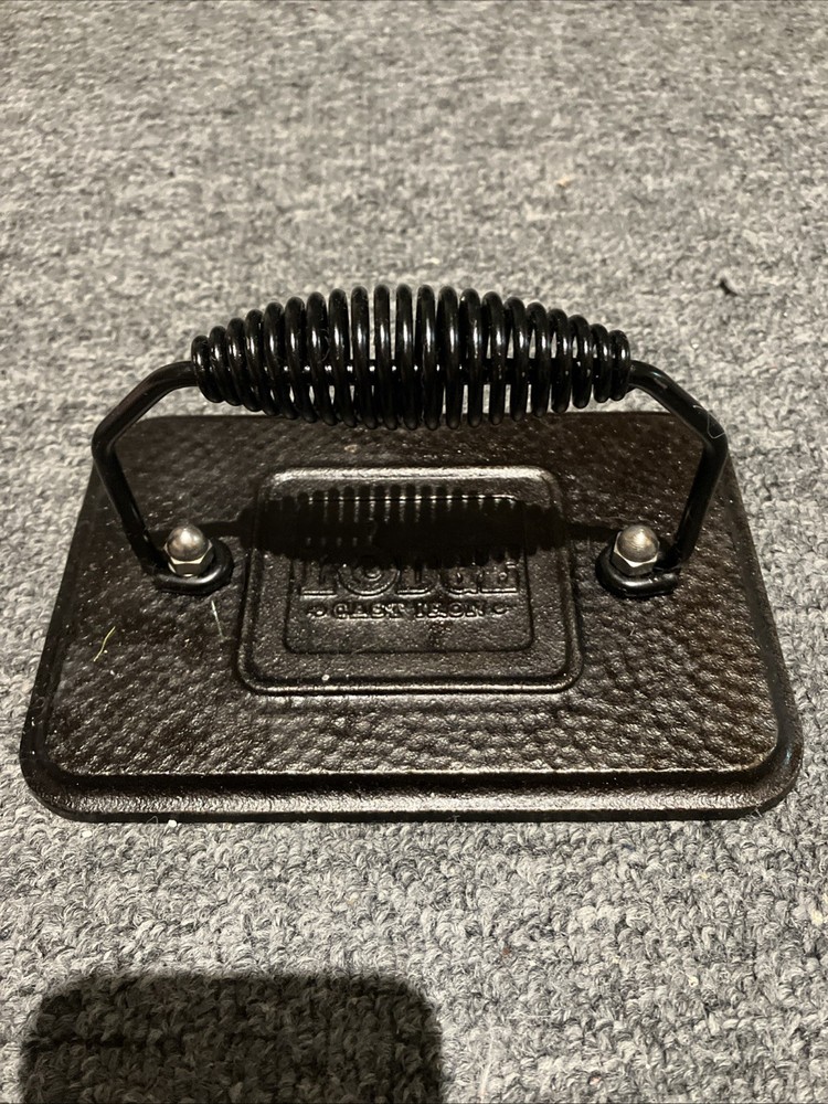 Lodge LGP3 Heavy-Duty Cast Iron Rectangle Grill Press for Bacon or Burgers