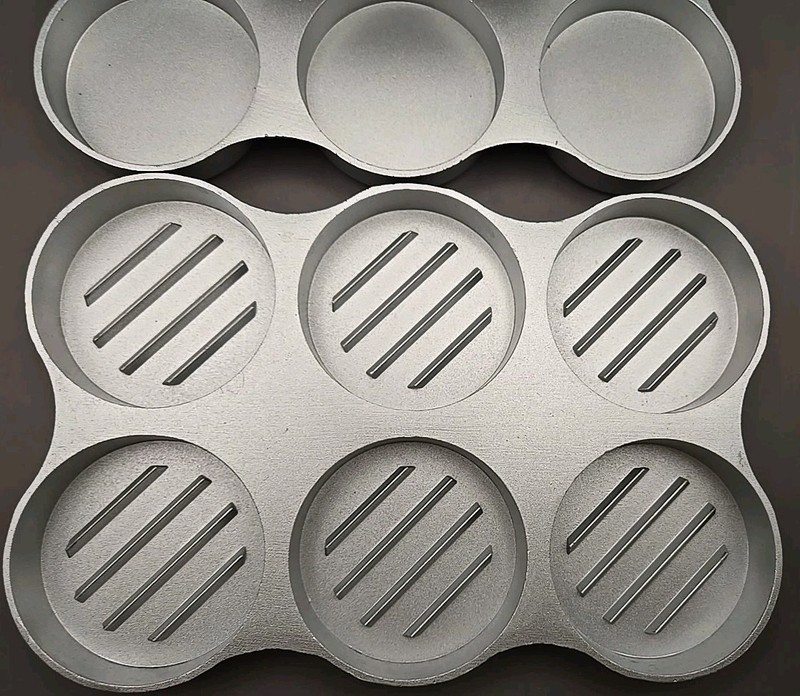 Norpro Cast Aluminum MINI 6 BURGER PRESS Sliders 2 oz - 2.5" Patties gallery