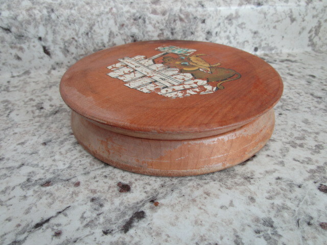 Vintage Wooden Hamburger Press Retro Kitchen Kitsch "Bum Steer" Motif 1940's gallery
