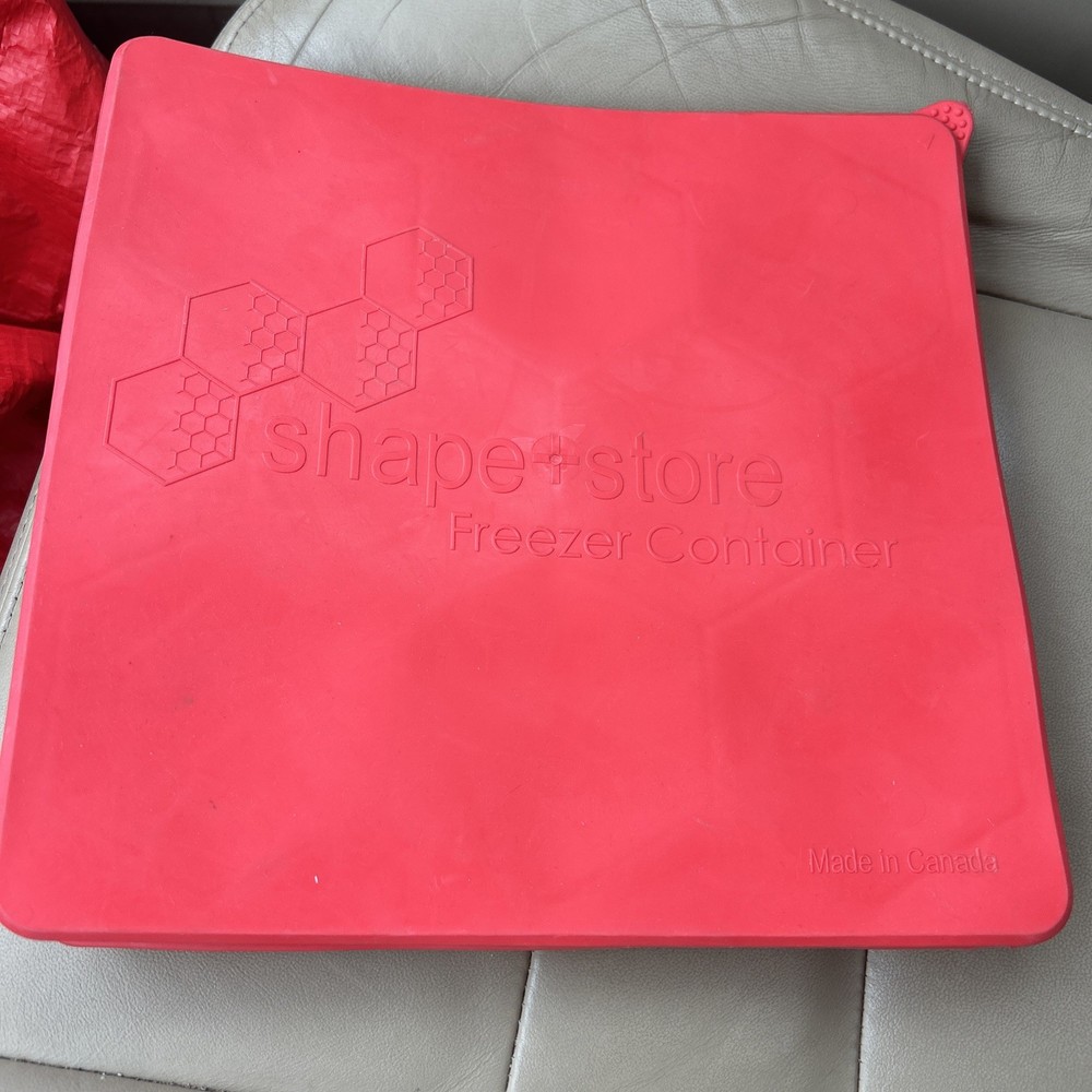 Shape + Store Burger Master 8 IN 1 Burger Press & Freezer Silicone Container