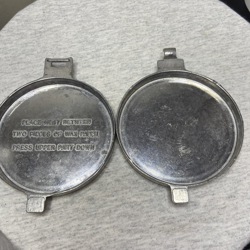 Vintage ALUMINUM 3.5” Hamburger Press Patty-Maker Meat Mold COW Bull Taiwan gallery