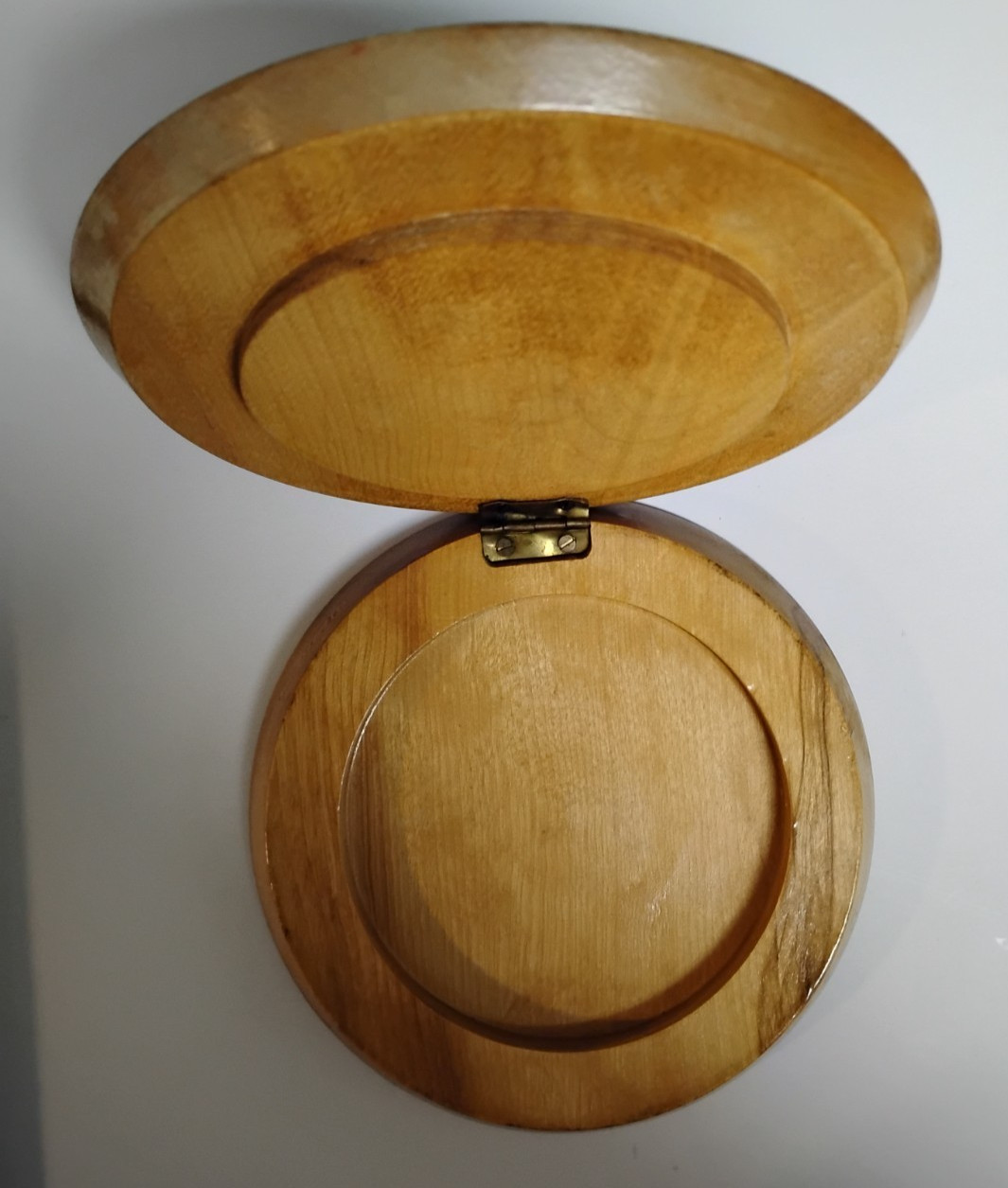Vintage Westwood Fighting Roosters Wood Hinged Hamburger Press Made In Japan gallery