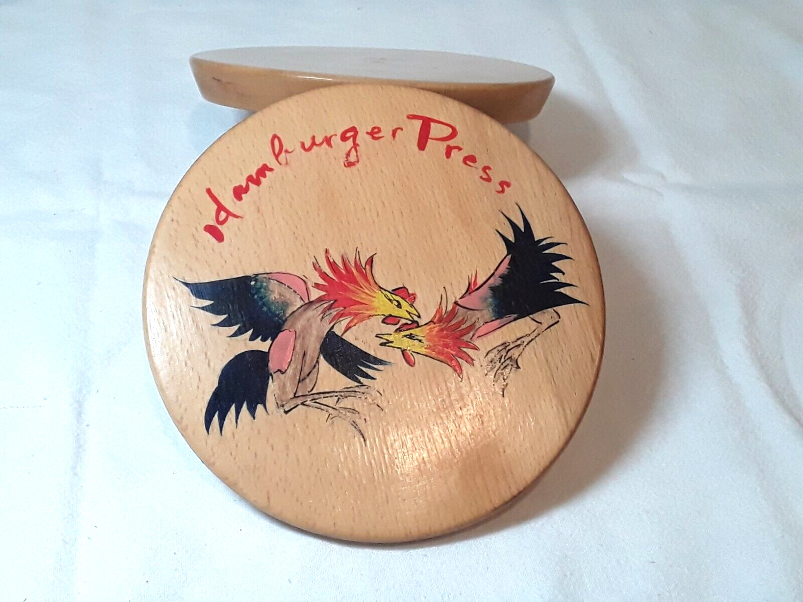 Vintage fighting rooster retro kitchen hamburger press gallery