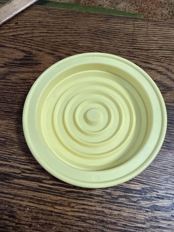 Vtg Robinson’s Burger Press Meat Tastee Rings Foley Alabama USA Yellow EUC gallery