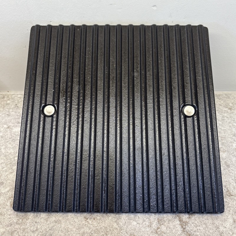 Pampered Chef Panini Press Cast Iron Grill #2875 8.5” Smash Burger Sandwich gallery
