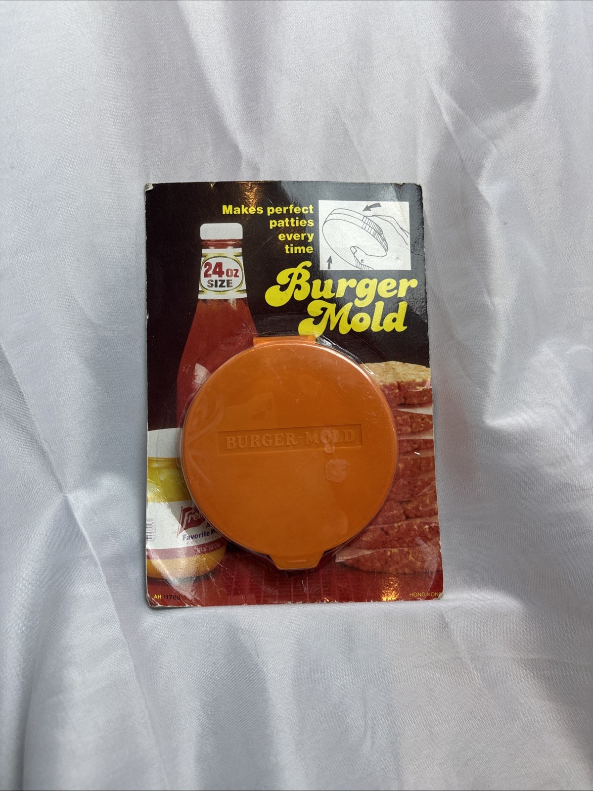Vintage Lot Plastic Burger Mold Hamburger Maker Lemon Squeeze Fruit Juicer gallery