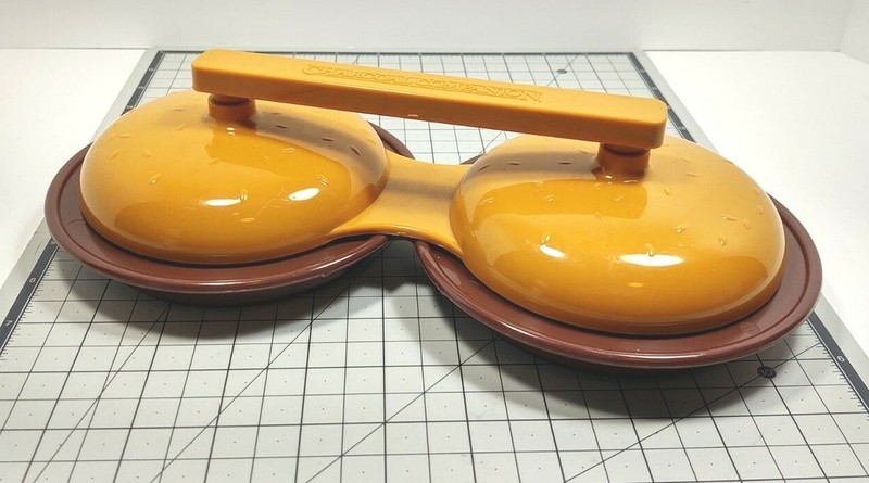 Charcoal Companion Hamburger Patty Press Mold (Makes 2 Patties) 2005. gallery
