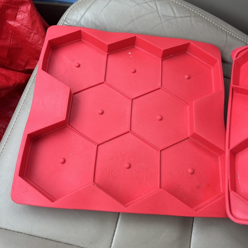 Shape + Store Burger Master 8 IN 1 Burger Press & Freezer Silicone Container gallery