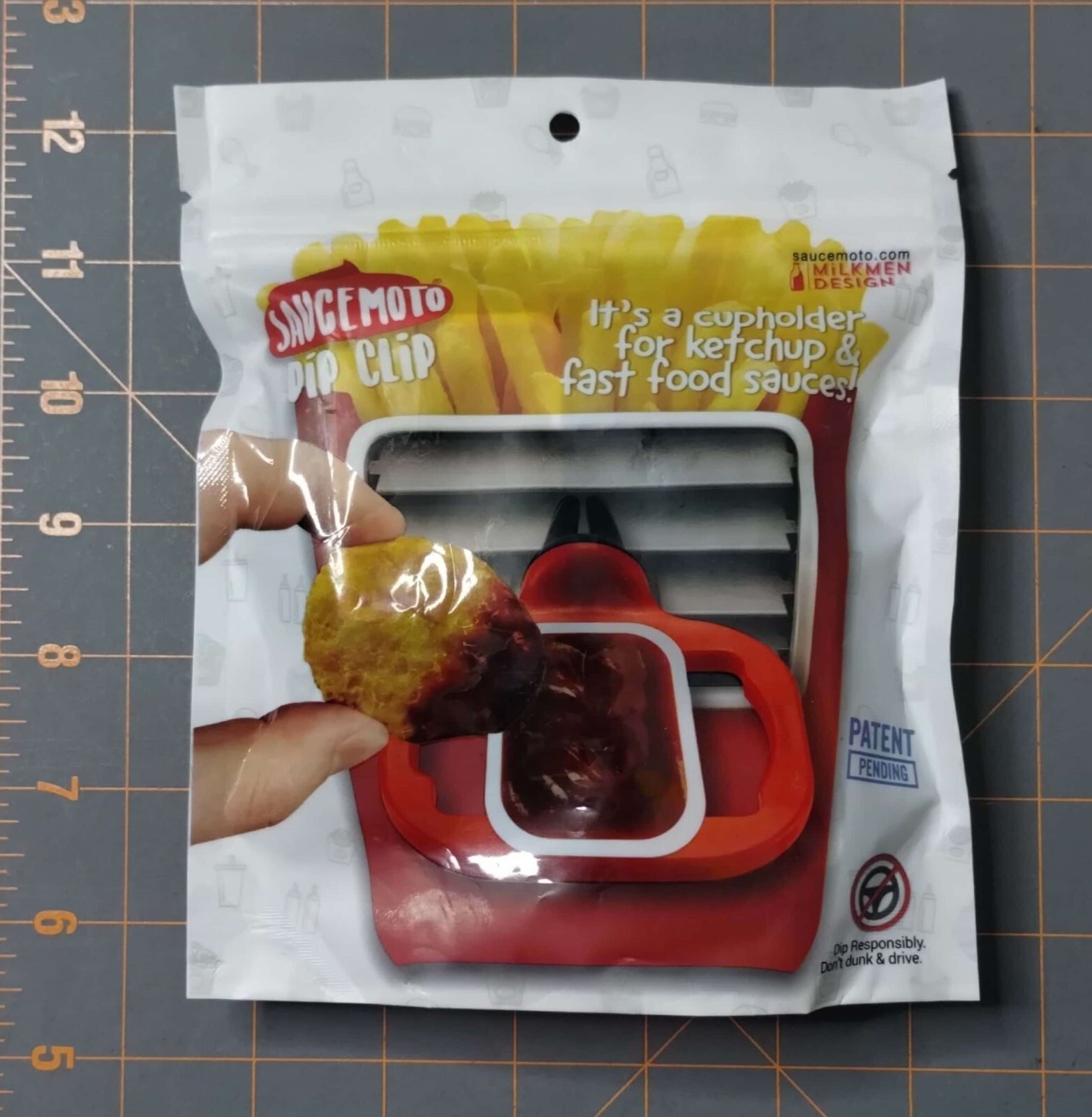 2 Pk Saucemoto Dip Clip In car auto sauce holder for ketchup and dipping sauces. gallery