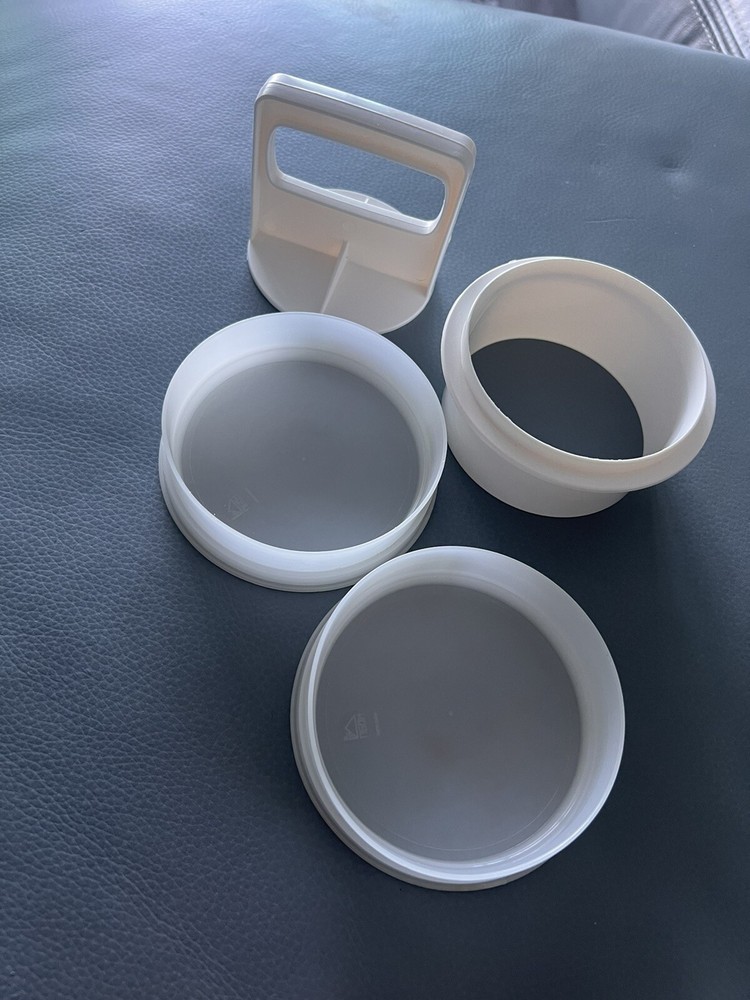 HAMBURGER PRESS WITH STORAGE FOR 2 BURGERS- FOOD GRADE PLASTIC