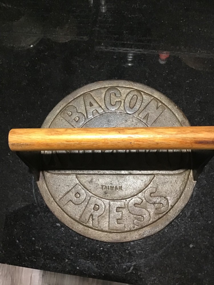 Norpro 9' Cast Iron Bacon Press with Wood Handle, Round Double Sided