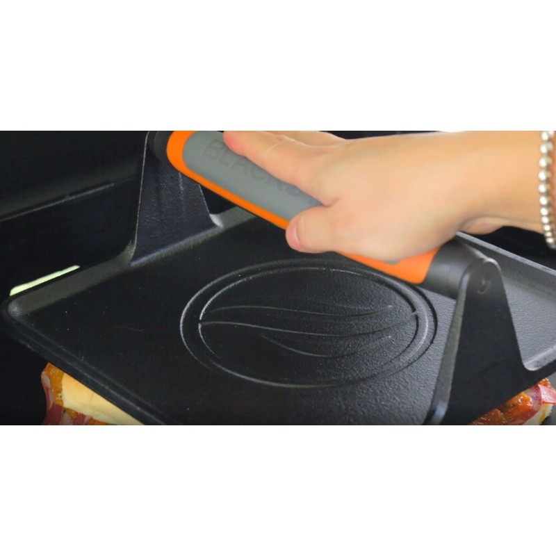 Cast Iron Griddle Press Heat Resistant Handle Non Stick Grill Bacon Burger Tool gallery