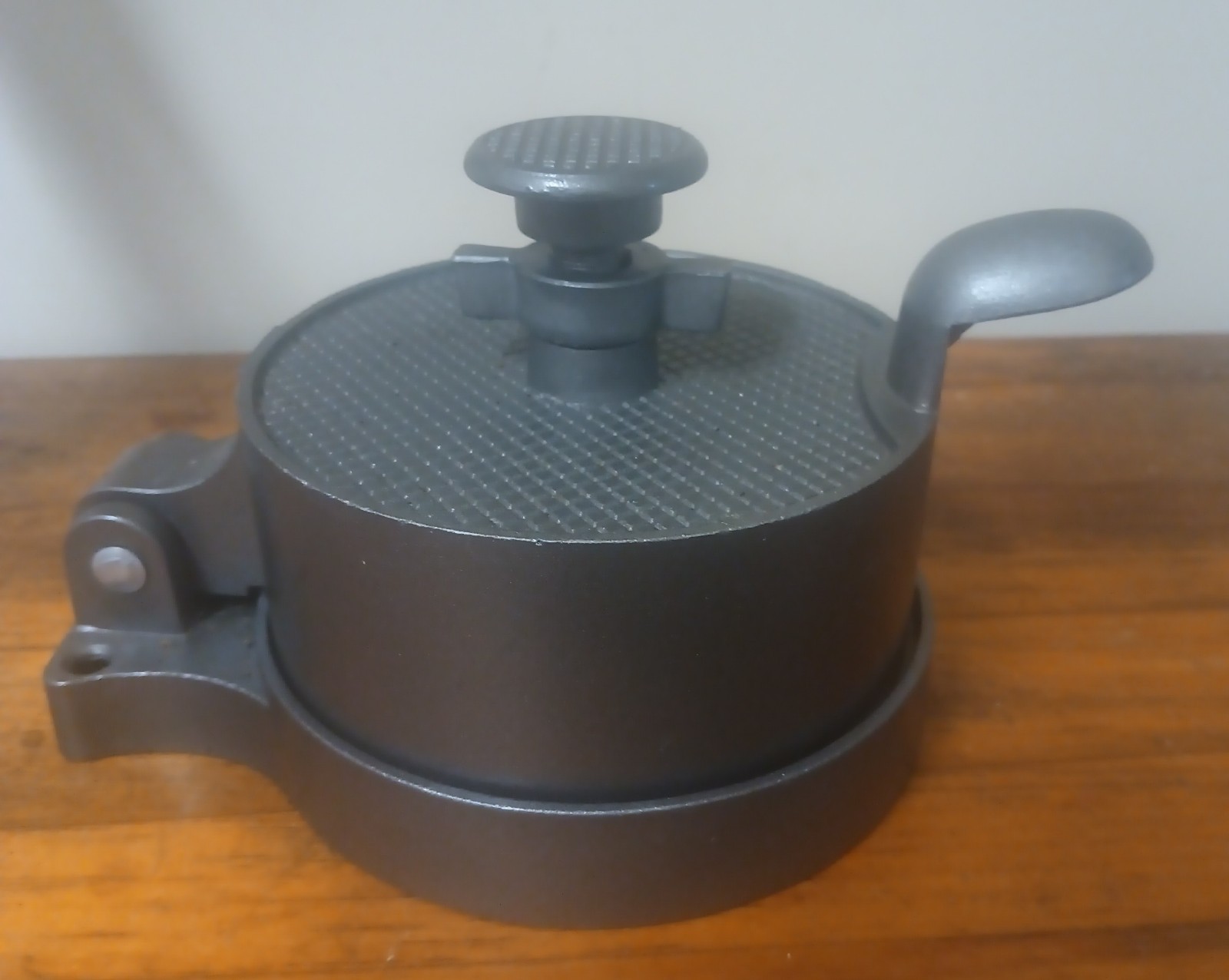Weston Adjustable Hamburger Press Heavy Duty Cast Aluminum Burger Patty Maker gallery