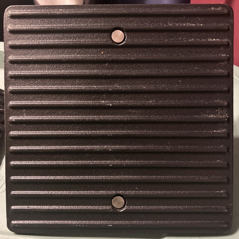 Pampered Chef Cast Iron Grill Press 8.5” Square For Meat, Bacon, Burgers EUC gallery