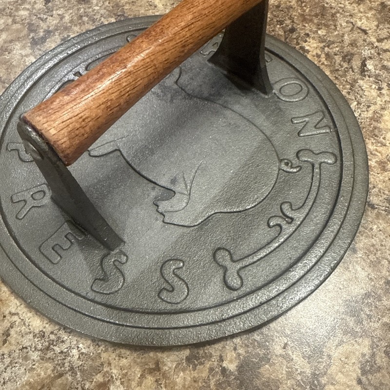 Norpro 8.75-Inch Cast Iron Bacon Press with Wood Handle, Round Nice Condition gallery