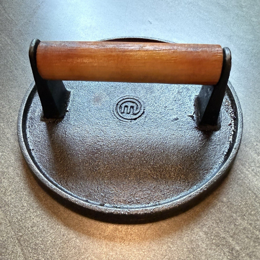 Cast Iron Single Burger Meat Press Ribbed Bottom Wood Handle 8 in Large