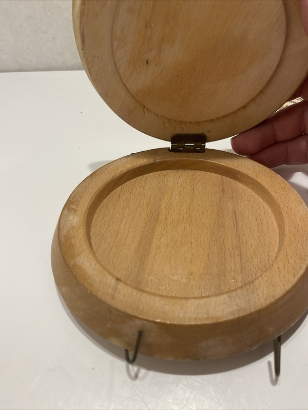 VINTAGE WOODEN HAMBURGER PRESS W/ROOSTER ARTWORK. MADE IN JAPAN. HM gallery