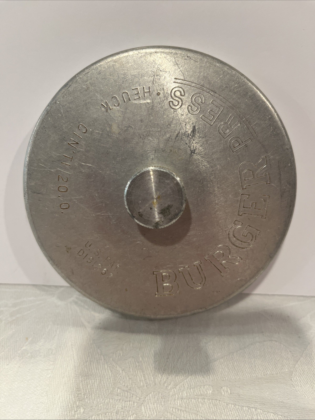 Vintage 1960s Heuck Burger Press Metal CIN'TI 20.0. US Pat D191367 USA EUC gallery