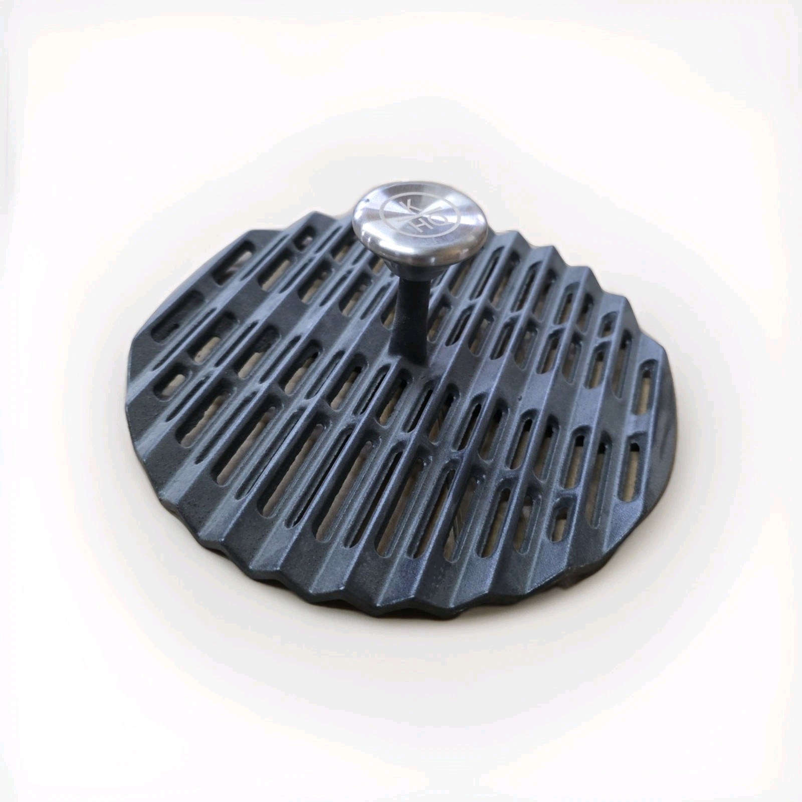 BRAND NEW Kitchen HQ 9" Cast Iron Grill Press and smash burger maker gallery