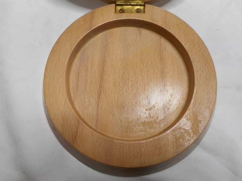 TRANSCO Round Wooden Hamburger Press Roosters Fighting Hinged MCM Japan gallery