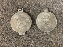 KITCHEN TOOLS – 2 Vintage Aluminum BULL & CHEF Hamburger Press Metal Burger Mold