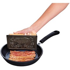 Wooden Handled Bacon Press for Crispy Results