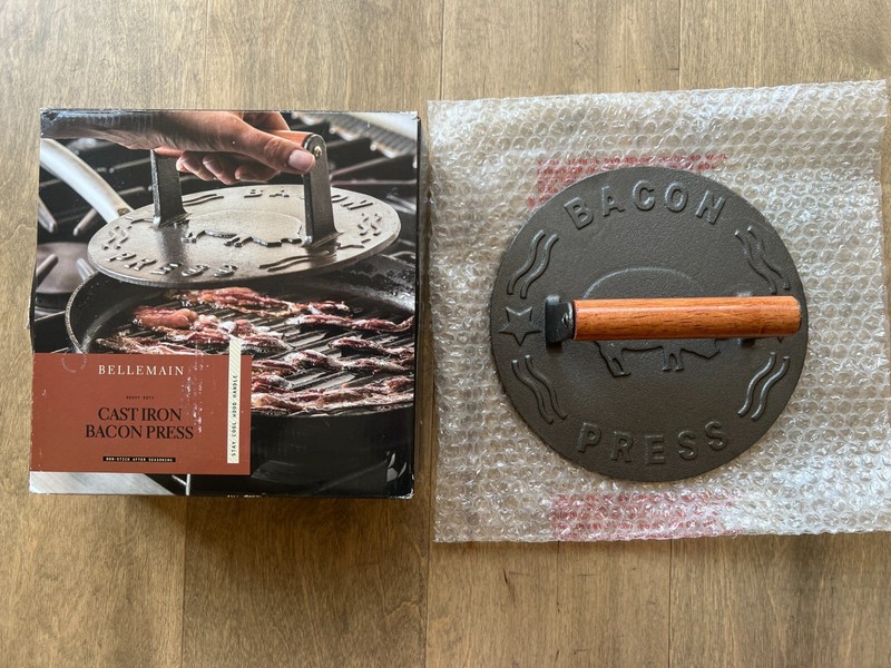 Bellemain Cast Iron Heavy-Duty Non-Stick Bacon Press With Wood Handle 8.75" gallery