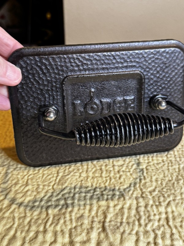 Lodge cast iron bacon press smash burger Panini press sandwich grill 4.5 x 6.75” gallery