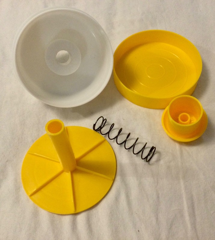 UNBRANDED 4-1/4" PLASTIC ADJUSTABLE HAMBURGER PRESS Yellow & White gallery