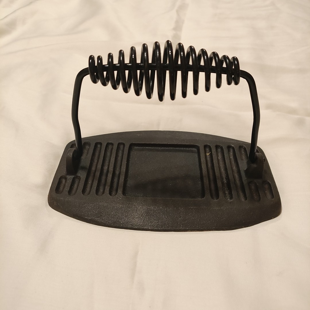 Stainless Steel Cast Iron Meat Press, Pre Seasoned for Delicious Meat, Steak,... gallery