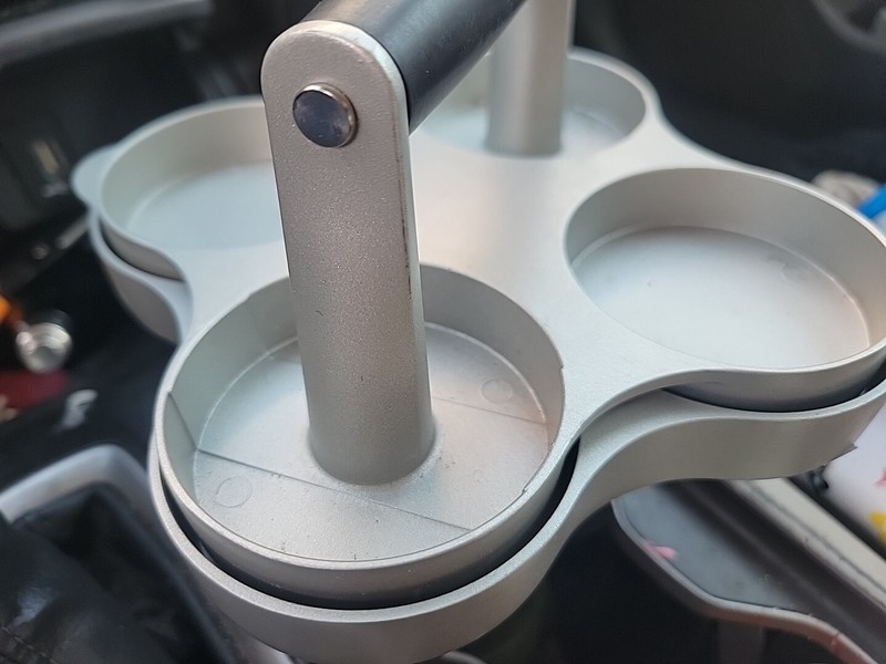 Williams Sonoma. Mini Slider Burger Press 4 -Hole. Preowned. Fast Shipping gallery