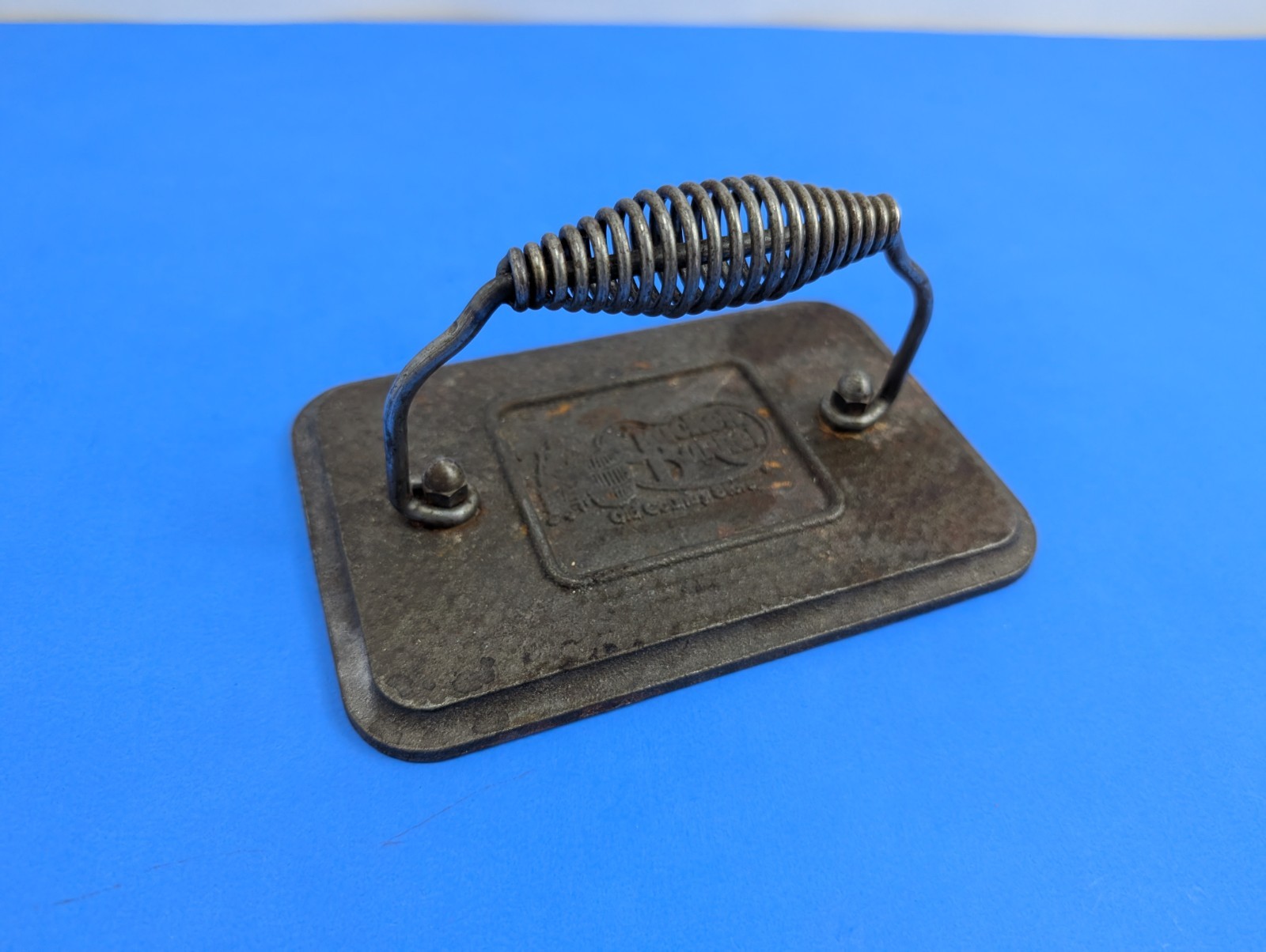 Vintage Cracker Barrel Cast Iron Meat Burger Press Flat Iron OLD LOGO gallery
