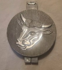 Vintage Aluminum Hamburger Patty Press, Cow Embossed Design
