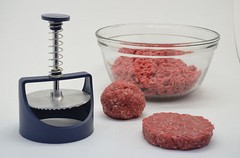 Neat Ideas Quick Press – Healthy Home-Made Burgers! Burger press