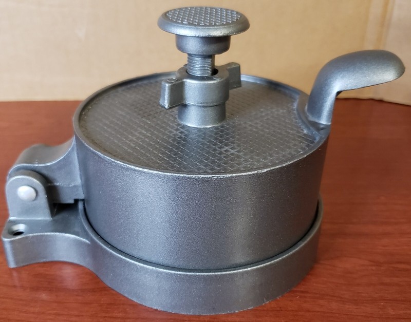 Non-Stick Single Hamburger Press Round Patty Maker Mold Heavy Duty Cast gallery