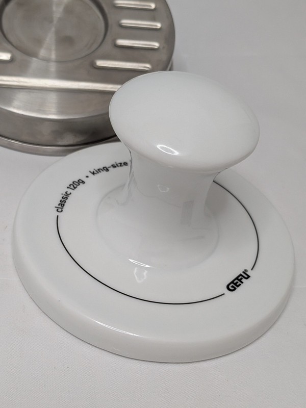 Gefu King Size Porcelain Burger Press Classic 120g Stainless Steel Pan gallery
