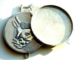 Aronson Cast Aluminum Hamburger Press, 3 1/2 inches Dia by 1/2 inch thick patty