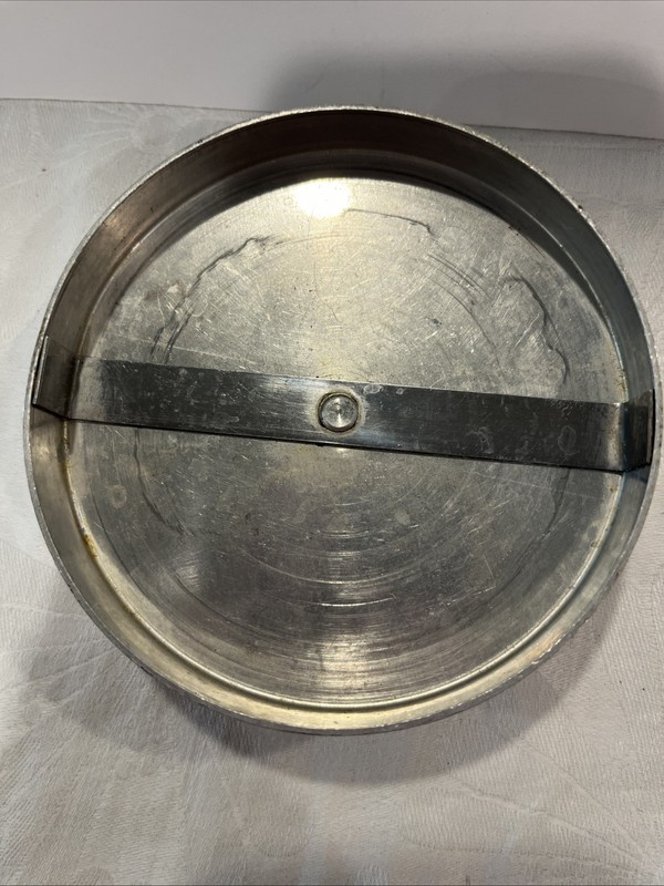 Vintage 1960s Heuck Burger Press Metal CIN'TI 20.0. US Pat D191367 USA EUC gallery
