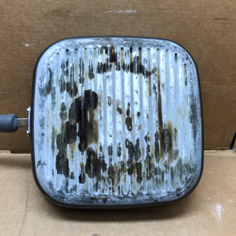 Pampered Chef 11.5" Cast Iron Deep Square Grill Pan gallery