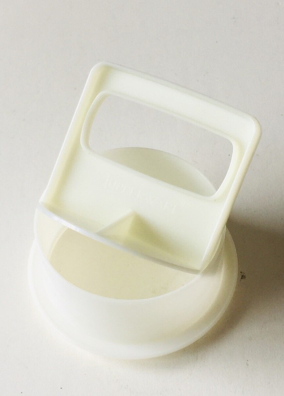 ONE HAMBURGER PRESS/ Burger Press Patty Maker Size 3.8"D White/Plastic gallery