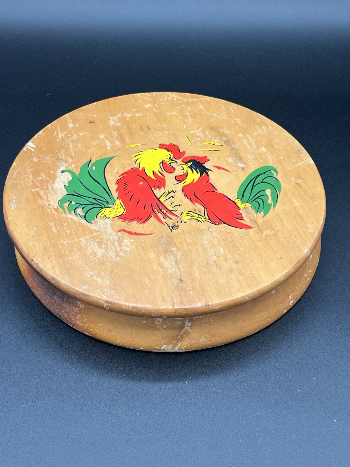 VTG MCM Wooden Hinged Hamburger Press Hand Painted Fighting Roosters Japan 1950s gallery