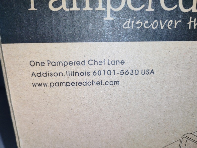 PAMPERED CHEF 2875 Cast Iron Restaurant Style Grill / Bacon Press - NEW IN BOX gallery