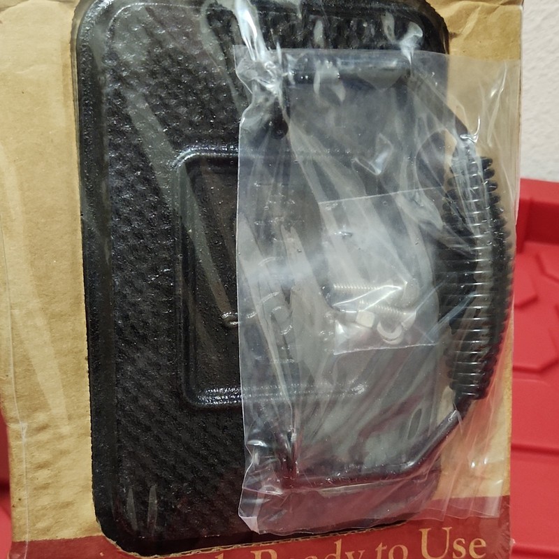 New Lodge Grill Press Heavy-Duty Cast Iron Cool Grip Pre-Seasoned Bacon Burgers gallery
