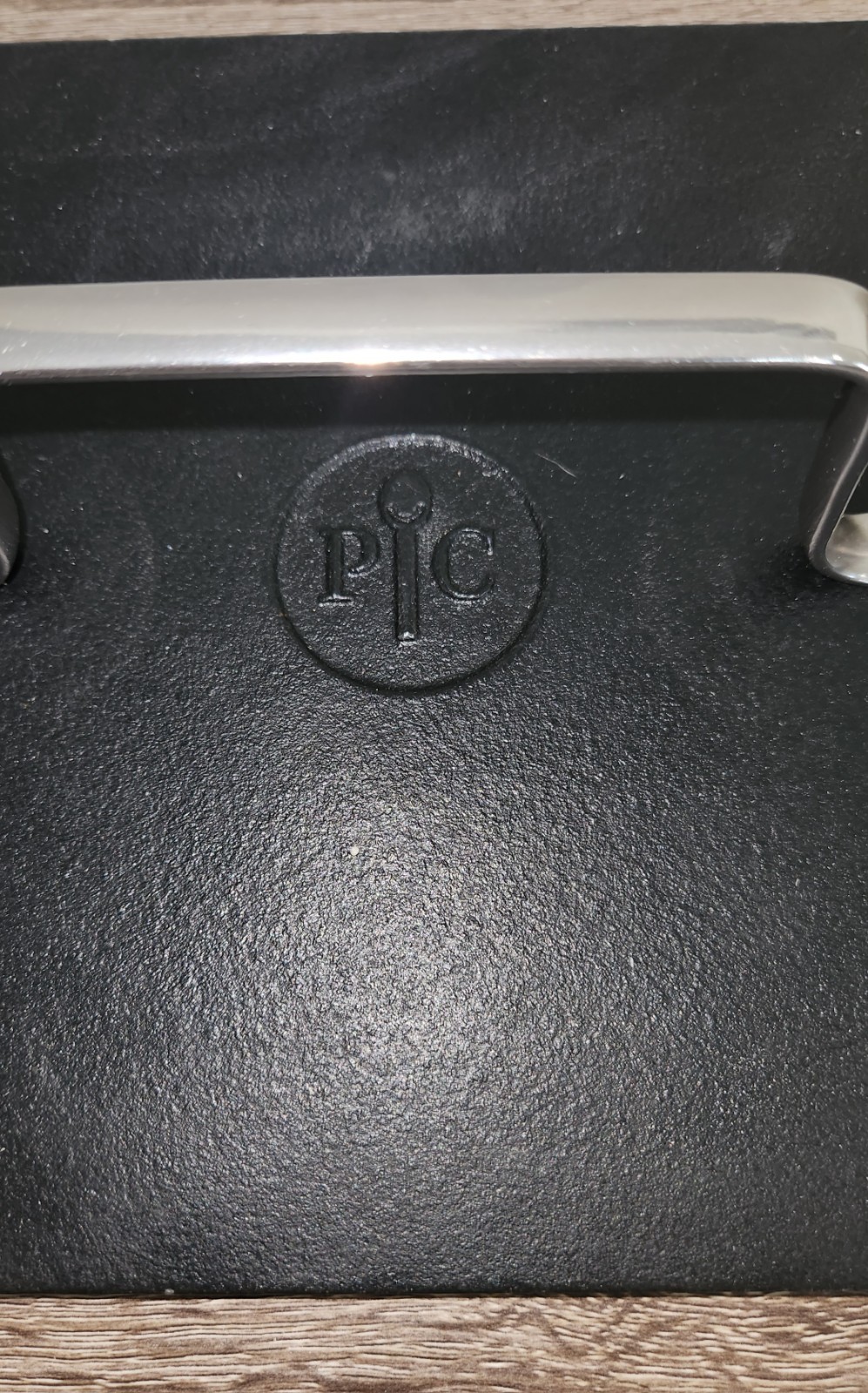 Pampered Chef Grill Press Cast Iron Bacon Burgers Sandwiches Heavy gallery